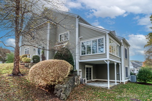 Homes for sale in Brookfield, CT | 21 Great Heron Ln #21, Brookfield, CT 06804 | MLS# 24111396