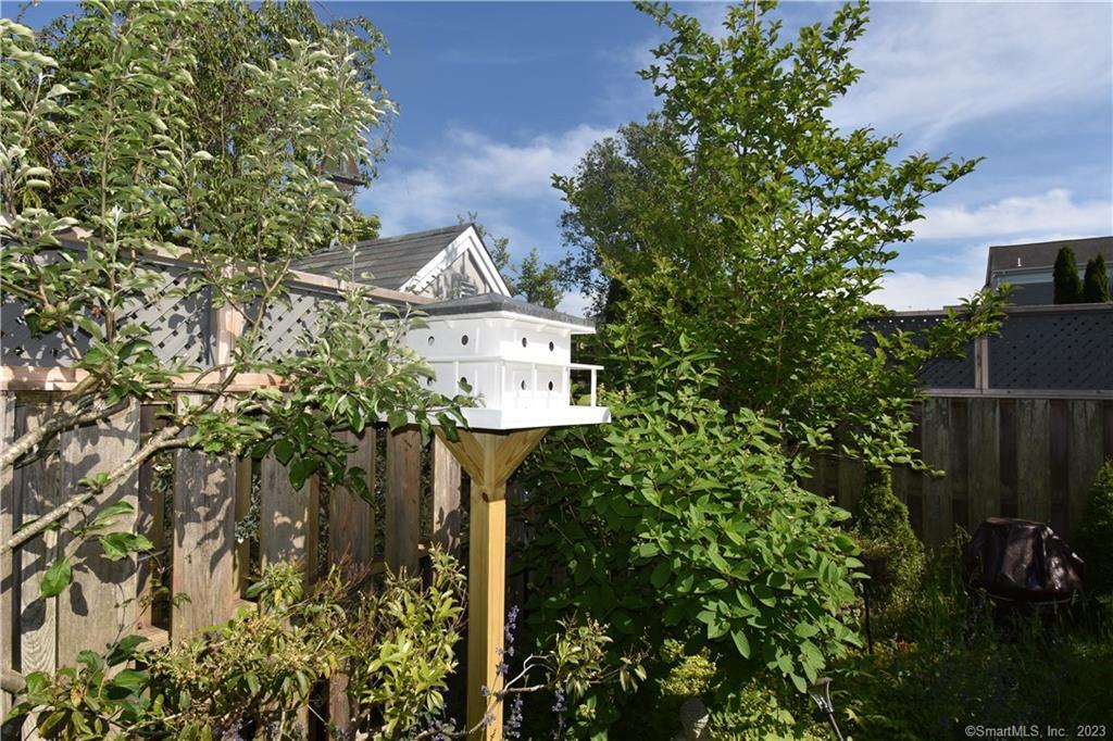 15 Trumbull, Stonington, 06378, 3 Bedrooms Bedrooms, 0 ,2 BathroomsBathrooms,Residential Rental,For Sale,Trumbull,0,24135037