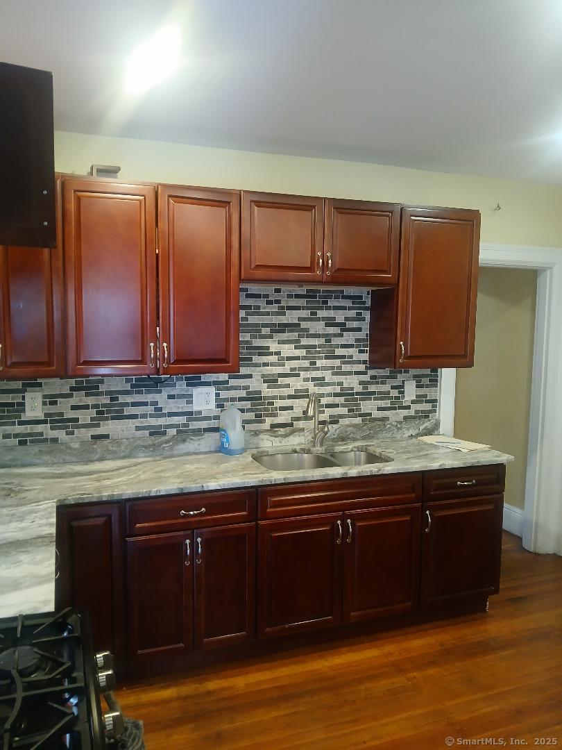 Photo 14 of 36 Plainfield Street, Hartford, CT