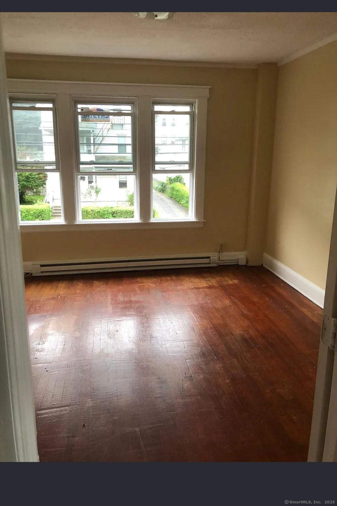 415-417 East, New Britain, 06051, 3 Bedrooms Bedrooms, 0 ,1 BathroomBathrooms,Residential Rental,For Sale,East,0,24038072