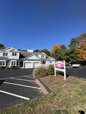 Homes for sale in Manchester, CT | 244 Oakland St #APT H, Manchester, CT 06042 | MLS# 24135076