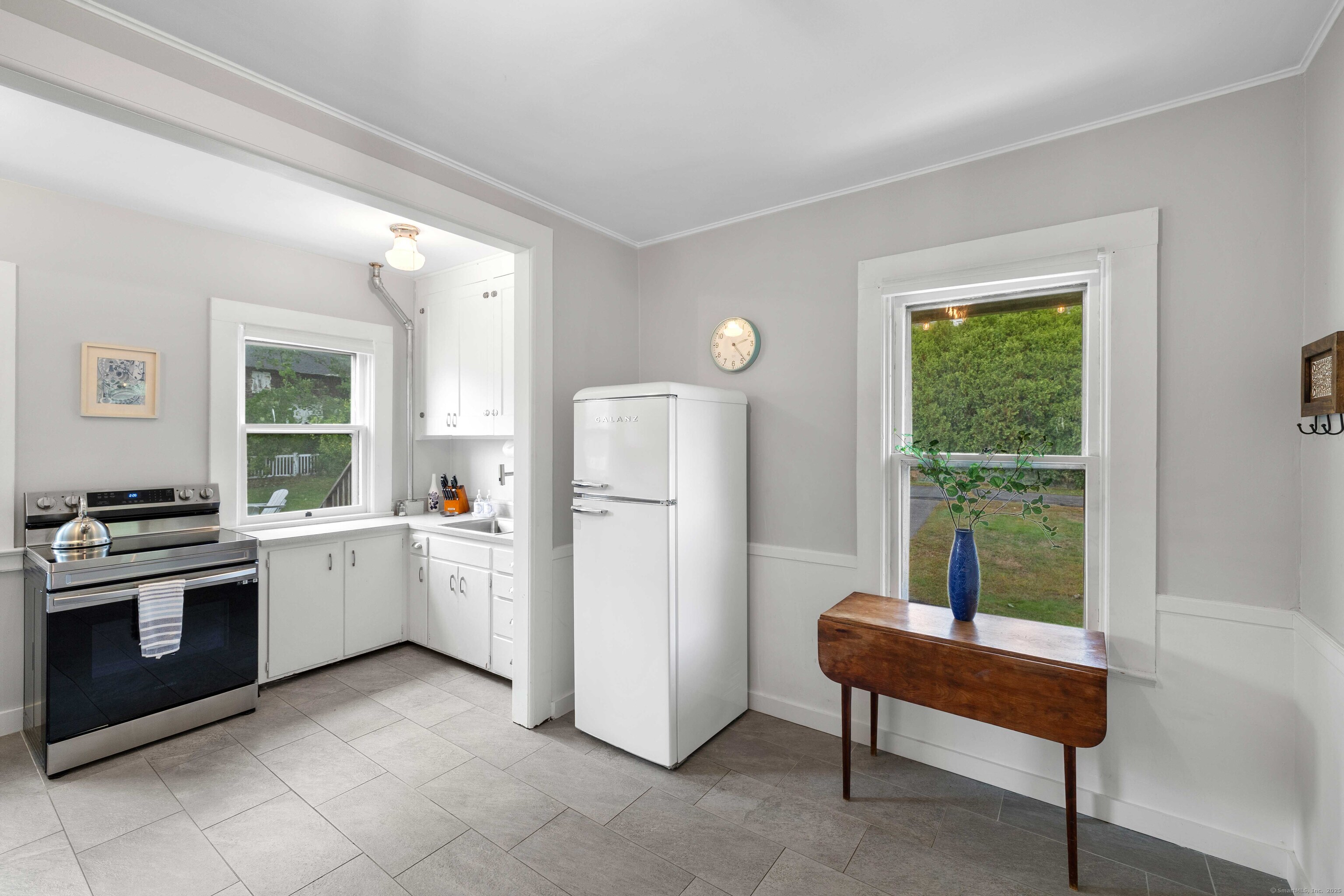 16 Prospect Hill Road