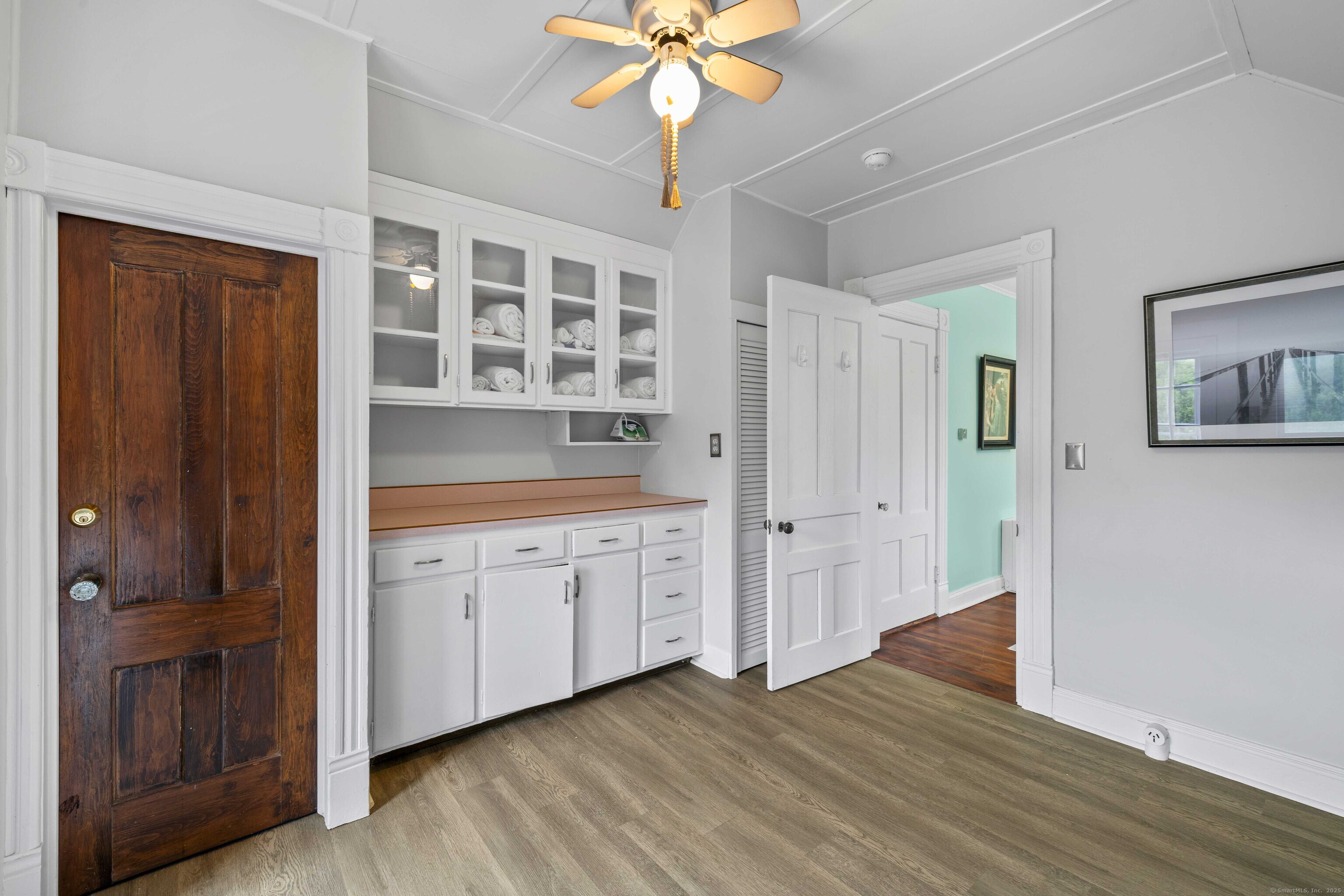16 Prospect Hill Road