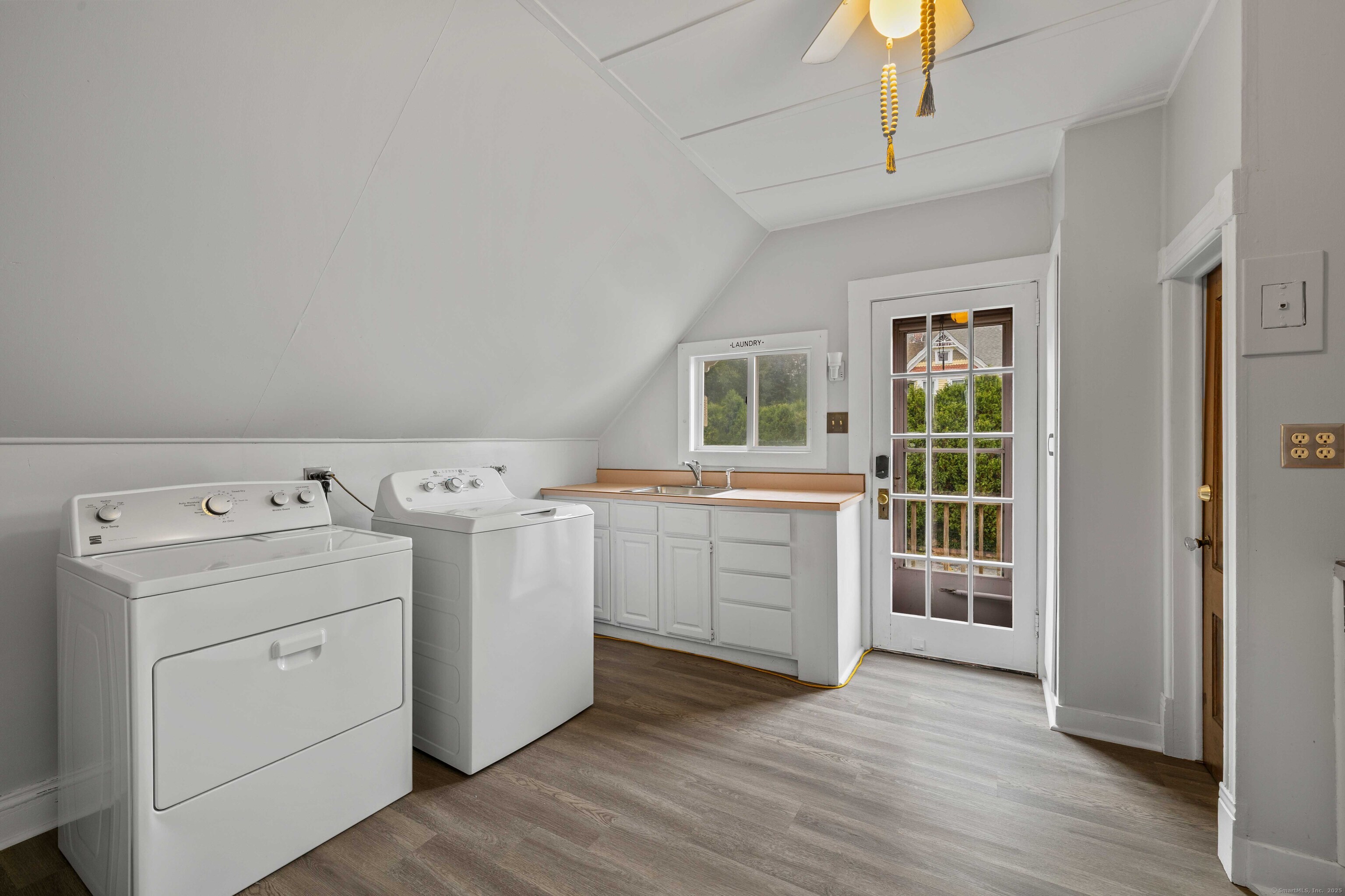 16 Prospect Hill Road