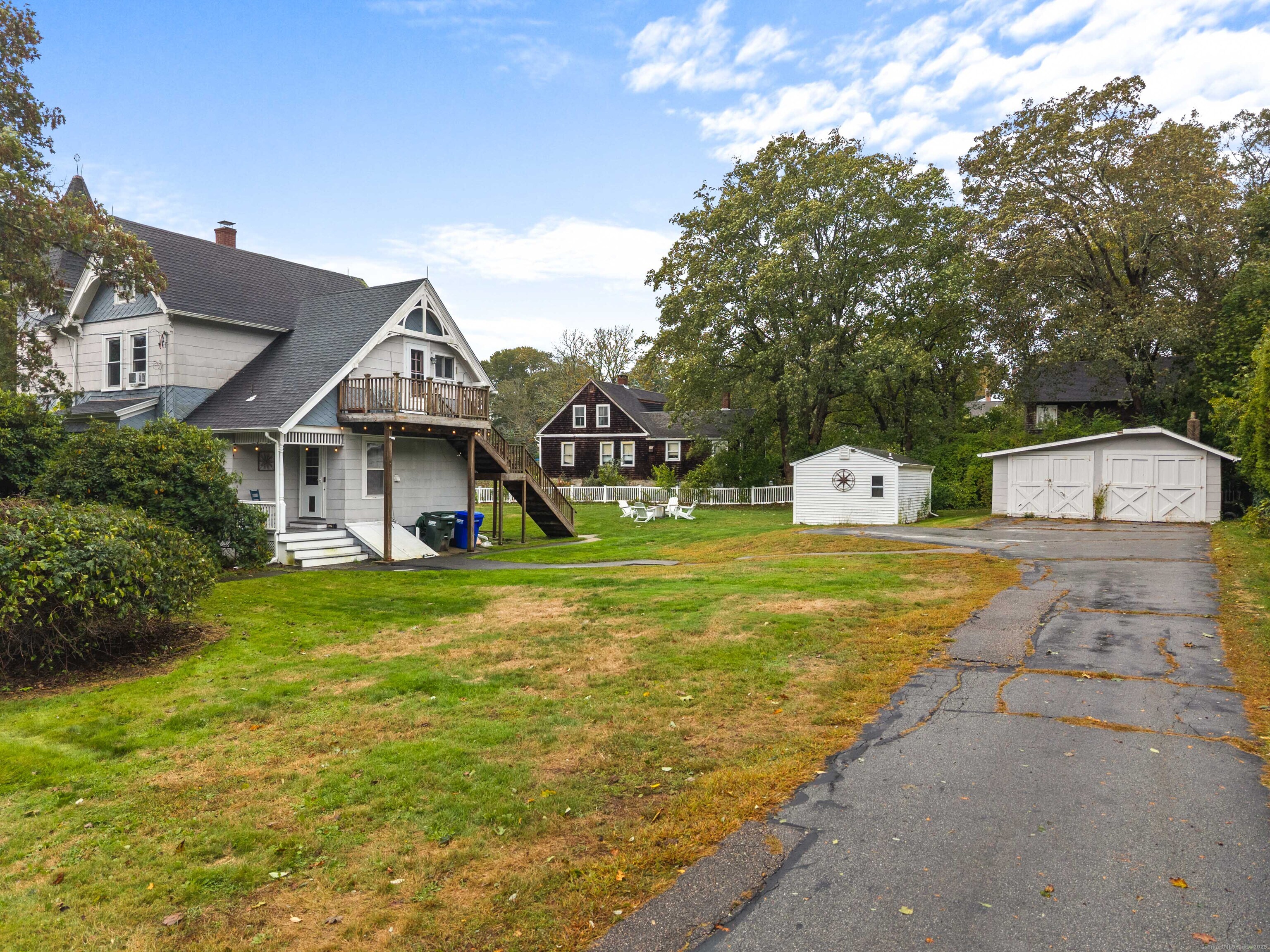 16 Prospect Hill Road