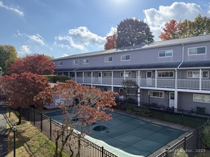 Homes for sale in Norwalk, CT | 4 Union Ave #APT 26, Norwalk, CT 06851 | MLS# 24111679