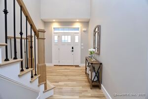 Homes for sale in Farmington, CT | 1 Yorkshire Ct #1, Farmington, CT 06032 | MLS# 24124120