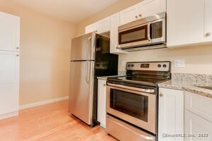 Homes for sale in Groton, CT | 51 Warner St, Groton, CT 06340 | MLS# 24135350