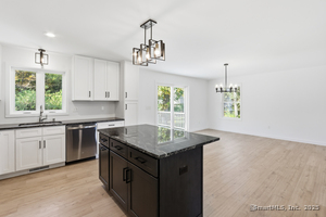 Homes for sale in Naugatuck, CT | 317 City Hill St, Naugatuck, CT 06770 | MLS# 24133512