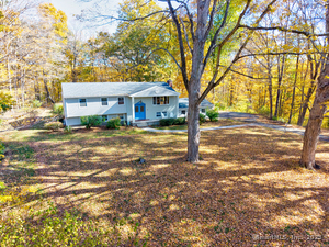 Homes for sale in Guilford, CT | 54 Coachlamp Ln, Guilford, CT 06437 | MLS# 24134110