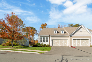 Homes for sale in Oxford, CT | 709 Championship Dr #709, Oxford, CT 06478 | MLS# 24135415