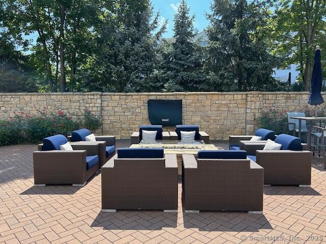 112a Southfield, Stamford, 06902, 2 Bedrooms Bedrooms, 0 ,2 BathroomsBathrooms,Residential Rental,For Sale,Southfield,0,24135634