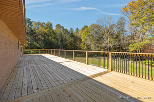 Homes for sale in Killingly, CT | 679 Bailey Hill Rd, Killingly, CT 06241 | MLS# 24135571