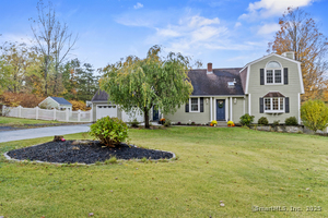 Homes for sale in Cheshire, CT | 781 Cook Hill Rd, Cheshire, CT 06410 | MLS# 24134904