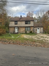 Homes for sale in Ledyard, CT | 113 Meeting House Ln, Ledyard, CT 06339 | MLS# 24135470