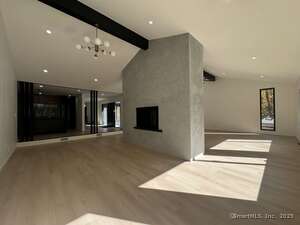 Homes for sale in Woodbridge, CT | 11 Coachman Ln, Woodbridge, CT 06525 | MLS# 24135745