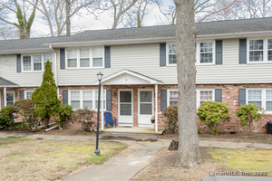 Homes for sale in Clinton, CT | 280 E Main St #APT E6, Clinton, CT 06413 | MLS# 24135898