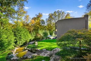 Homes for sale in Stamford, CT | 210 Red Fox Rd, Stamford, CT 06903 | MLS# 24134842