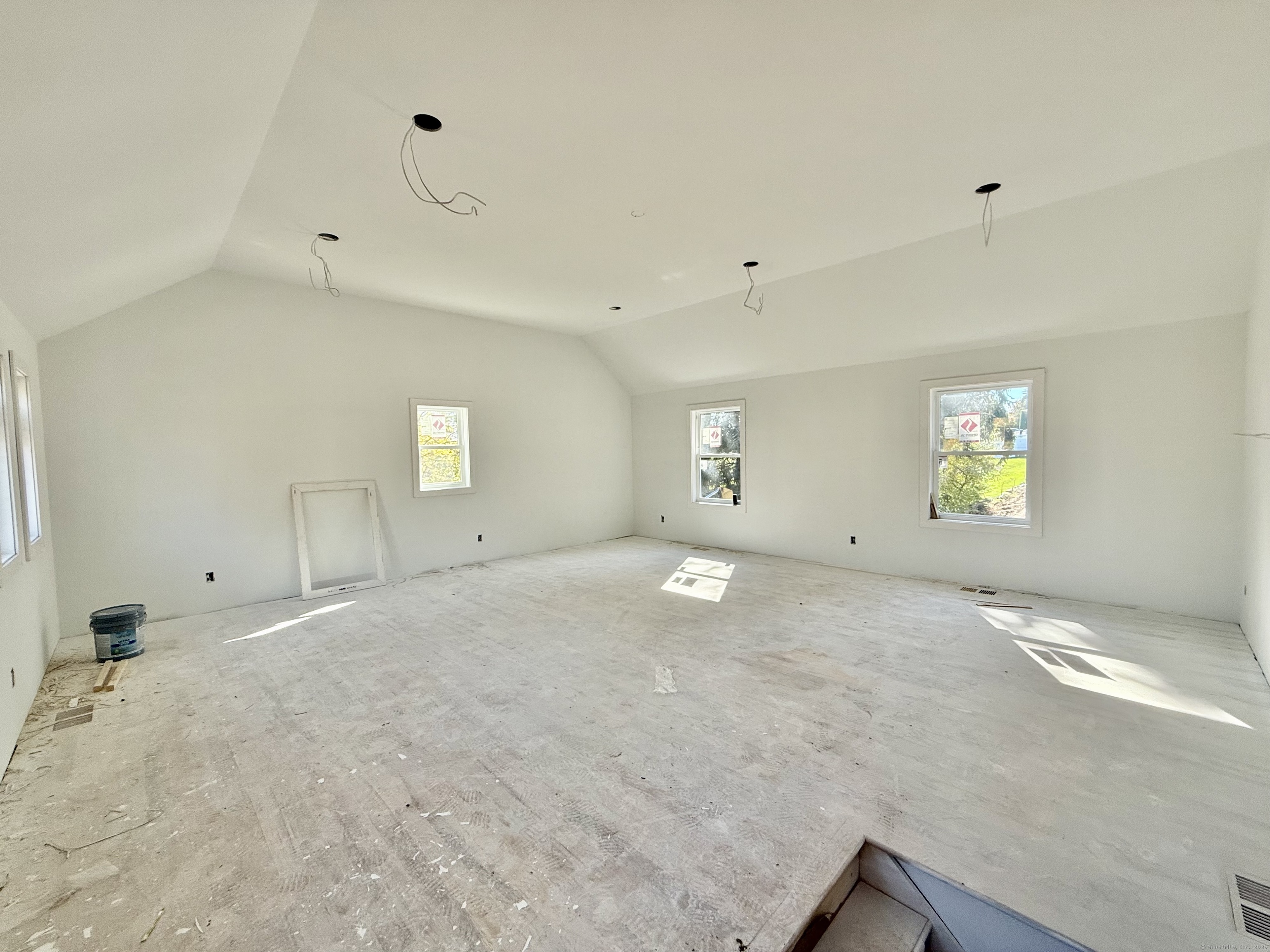 Homes for sale in Seymour, CT | 3 Deer Run Dr #3, Seymour, CT 06483 | MLS# 24103175