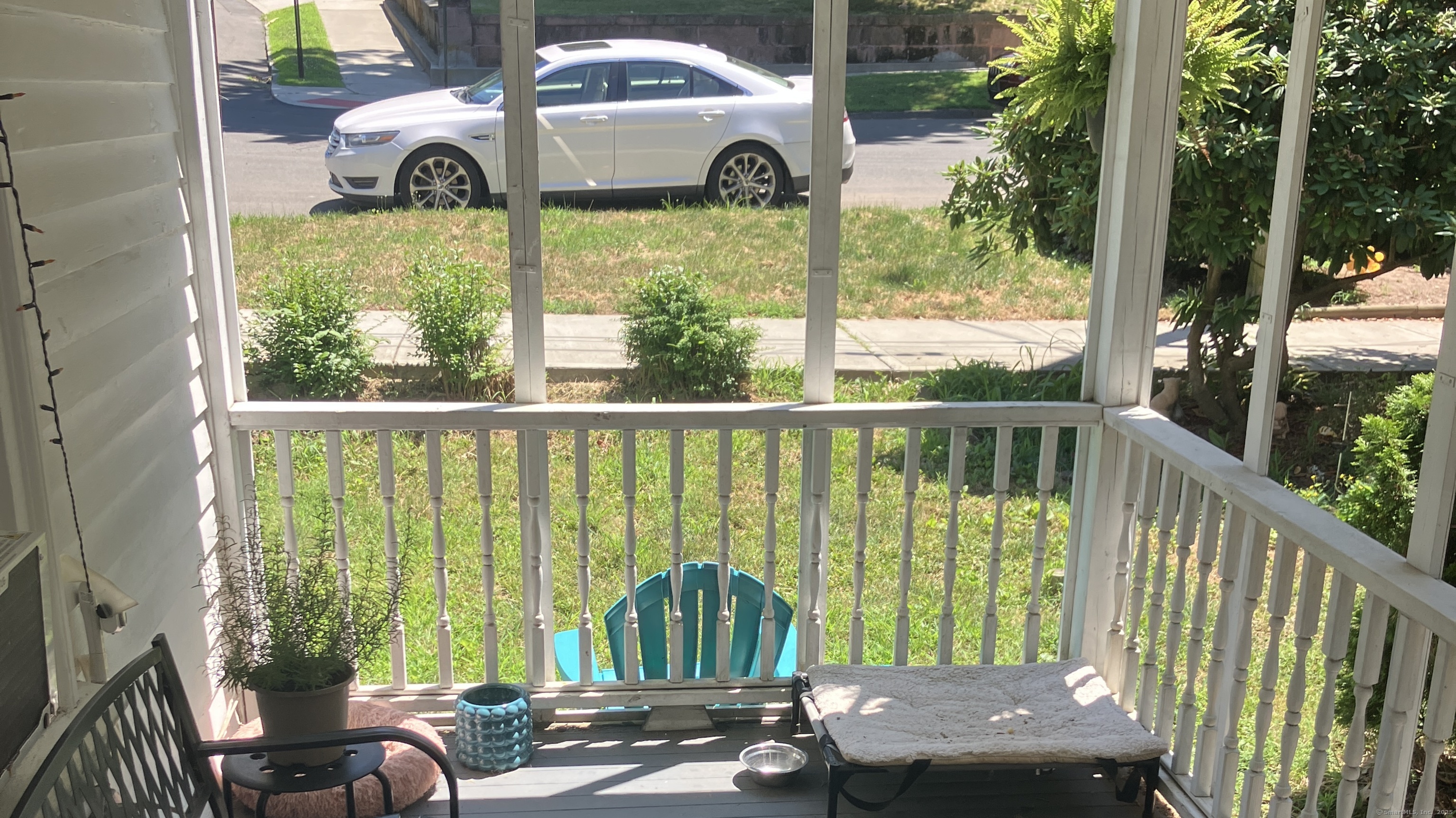 Photo 3 of 112 Sherland Avenue, New Haven, CT