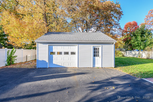 Homes for sale in East Hartford, CT | 70 Green Manor Dr, East Hartford, CT 06118 | MLS# 24134615