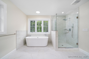 Homes for sale in Avon, CT | 12 Verville Rd, Avon, CT 06001 | MLS# 24136086