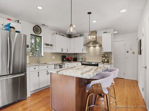 2437 Bedford Street, Unit C13