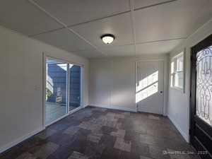 Homes for sale in Killingly, CT | 395 Bailey Hill Rd, Killingly, CT 06239 | MLS# 24136091