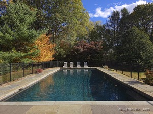 28 Fox Run Road