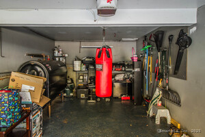 Homes for sale in Putnam, CT | 24 David Cir, Putnam, CT 06260 | MLS# 24135802