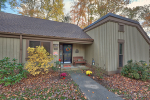 Homes for sale in Southbury, CT | 1008 Heritage Vlg #B, Southbury, CT 06488 | MLS# 24136244