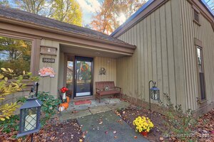 Homes for sale in Southbury, CT | 1008 Heritage Vlg #B, Southbury, CT 06488 | MLS# 24136244