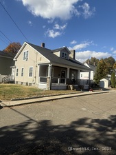 Homes for sale in Ansonia, CT | 16 Holbrook Ct, Ansonia, CT 06401 | MLS# 24136106