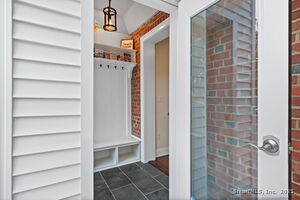 Homes for sale in Stratford, CT | 516 Valley Rd, Stratford, CT 06615 | MLS# 24128972