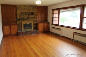 Homes for sale in Middletown, CT | 347 Farm Hill Rd, Middletown, CT 06457 | MLS# 24136821