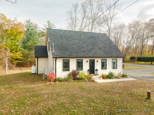 Homes for sale in Plainfield, CT | 100 Squaw Rock Rd, Plainfield, CT 06354 | MLS# 24136830