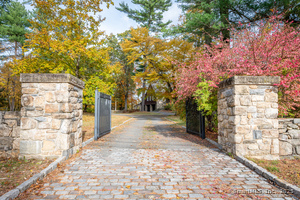 Homes for sale in Stamford, CT | 271 Hunting Ridge Rd, Stamford, CT 06903 | MLS# 24132085