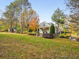 Homes for sale in Easton, CT | 68 High Ridge Rd, Easton, CT 06612 | MLS# 24136660