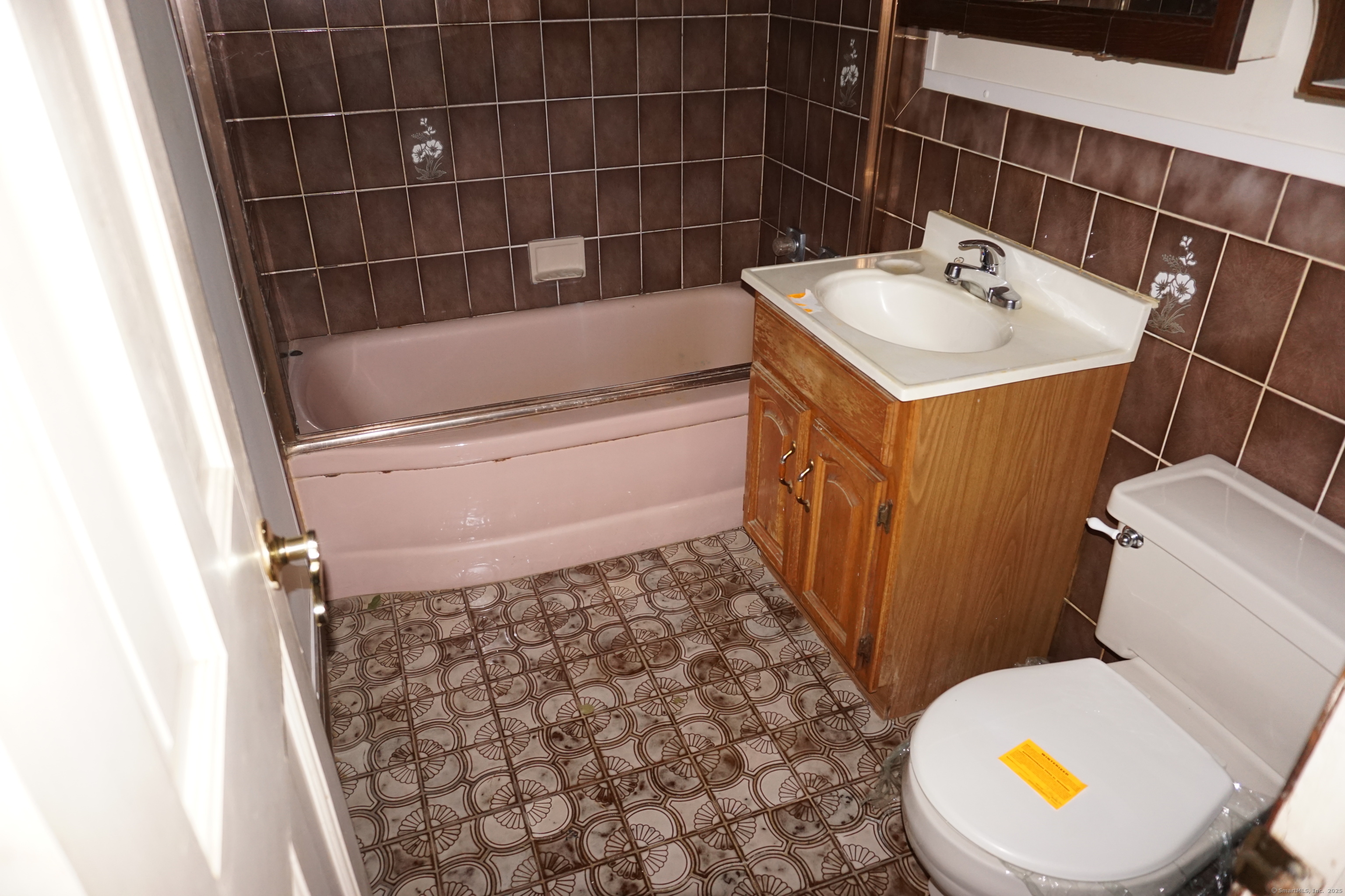 29 Coolidge, Windsor Locks, 06096, 3 Bedrooms Bedrooms, 0 ,1 BathroomBathrooms,Single Family For Sale,For Sale,Coolidge,0,24136956