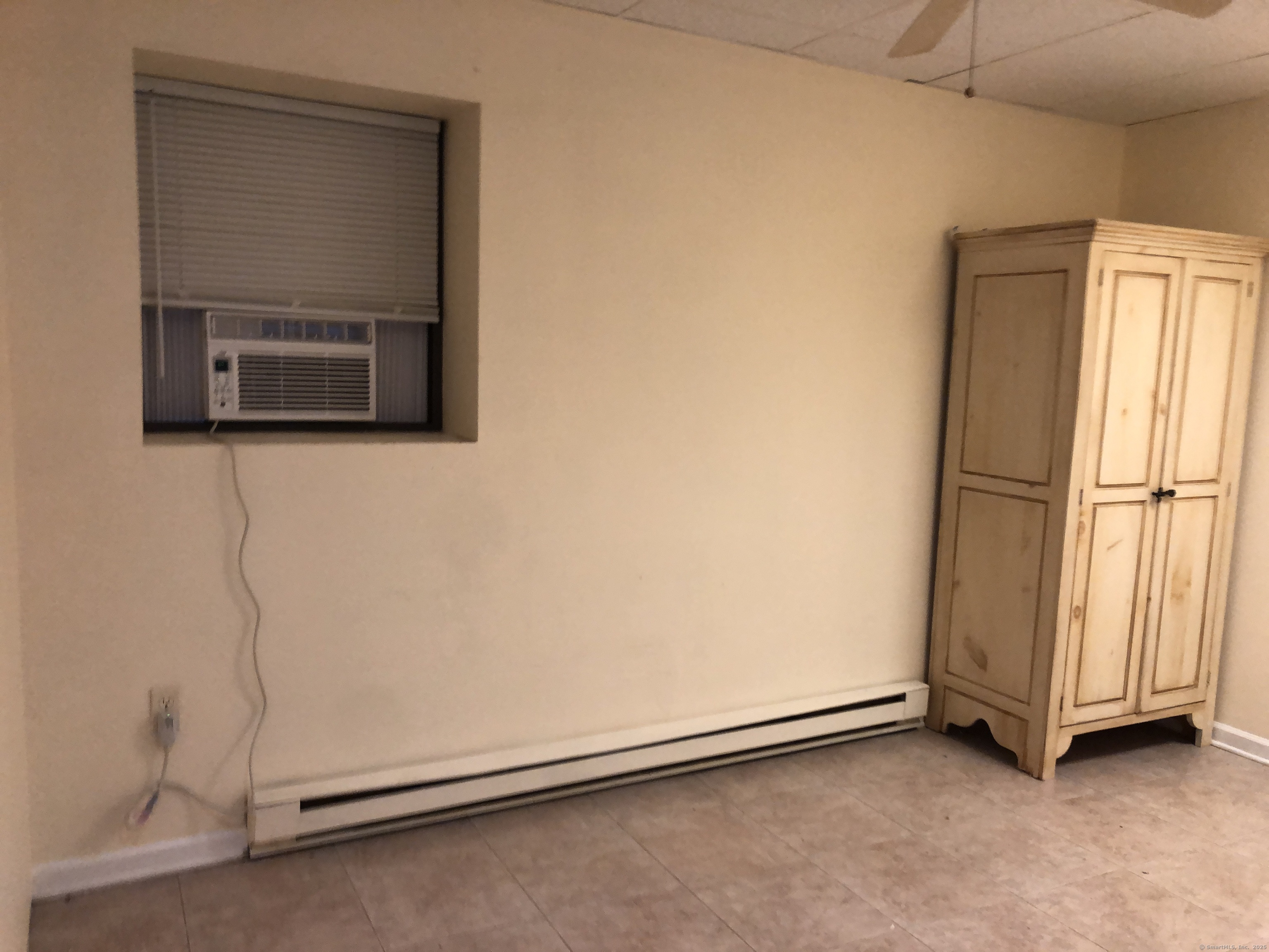 1399 STATE, New Haven, 06511, 1 Bedroom Bedrooms, 0 ,1 BathroomBathrooms,Residential Rental,For Sale,STATE,0,24136546