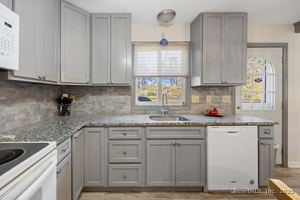 Homes for sale in Hamden, CT | 25 Stowe Ct, Hamden, CT 06514 | MLS# 24135041