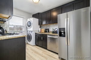 Homes for sale in Stamford, CT | 1046 E Main St #APT 4, Stamford, CT 06902 | MLS# 24135555