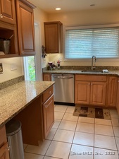 Homes for sale in Woodbury, CT | 13 Tamarack Ln #13, Woodbury, CT 06798 | MLS# 24135967