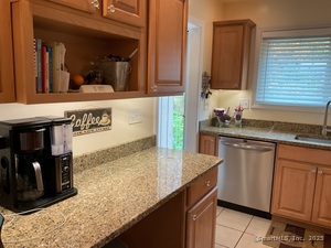 Homes for sale in Woodbury, CT | 13 Tamarack Ln #13, Woodbury, CT 06798 | MLS# 24135967