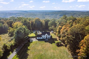 Homes for sale in Newtown, CT | 40 Great Ring Rd, Newtown, CT 06482 | MLS# 24136998