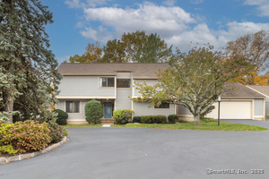 Homes for sale in Greenwich, CT | 626 W Lyon Farm Dr #626, Greenwich, CT 06831 | MLS# 24137064