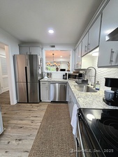 Homes for sale in Southbury, CT | 60 Heritage Vlg #B, Southbury, CT 06488 | MLS# 24137022