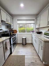 Homes for sale in Southbury, CT | 60 Heritage Vlg #B, Southbury, CT 06488 | MLS# 24137022