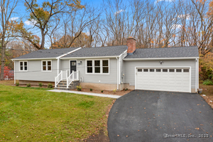 Homes for sale in Cheshire, CT | 160 Willow St, Cheshire, CT 06410 | MLS# 24136138