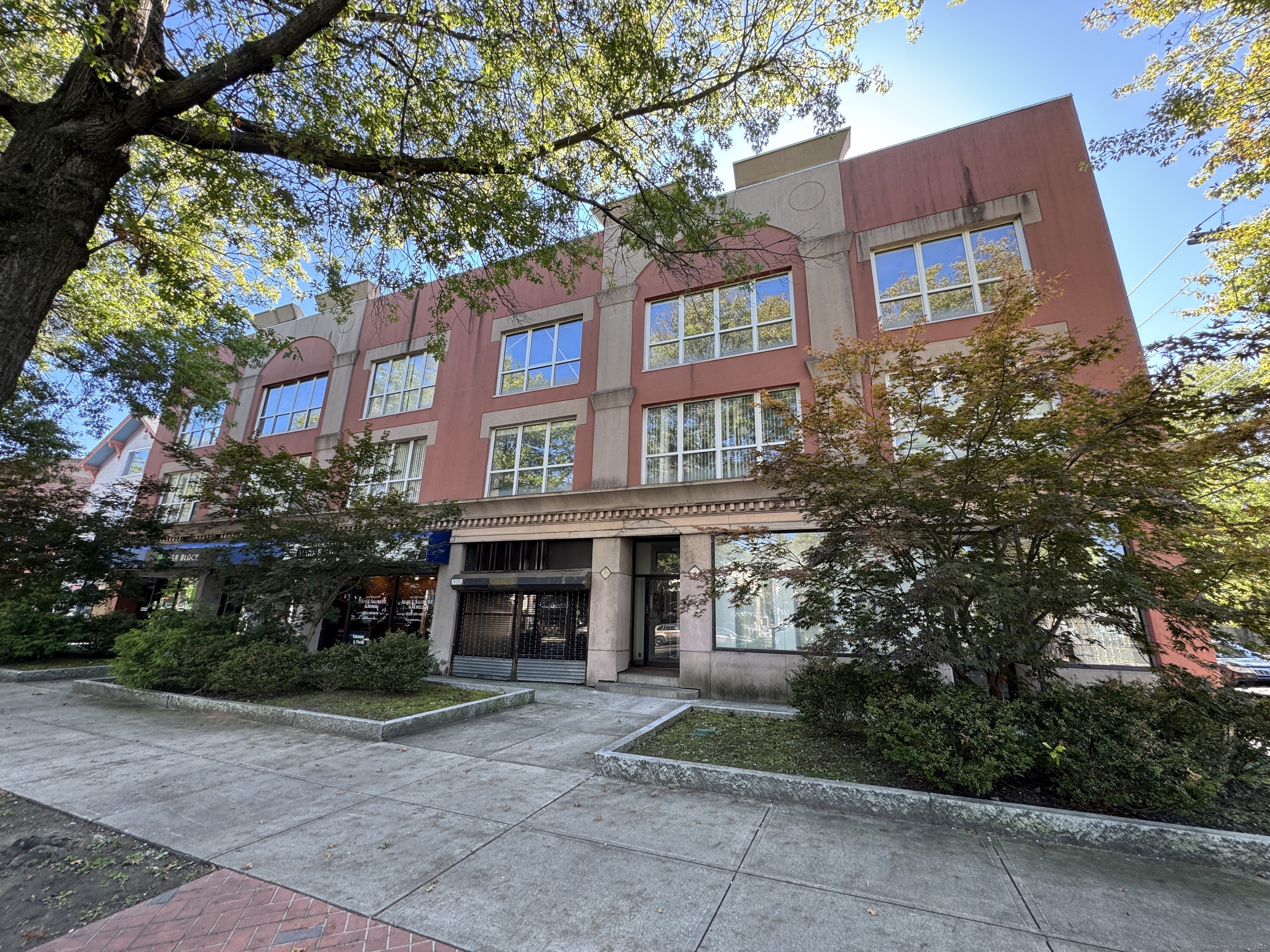 376 Whalley, New Haven, 06511, 0 , 0 ,0,Commercial For Sale,For Sale,Whalley,0,24131535